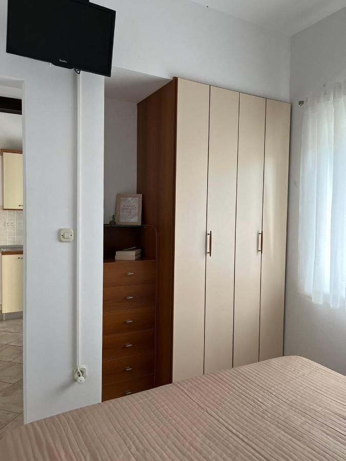 Apartments Marinovic Brzac 외부 사진